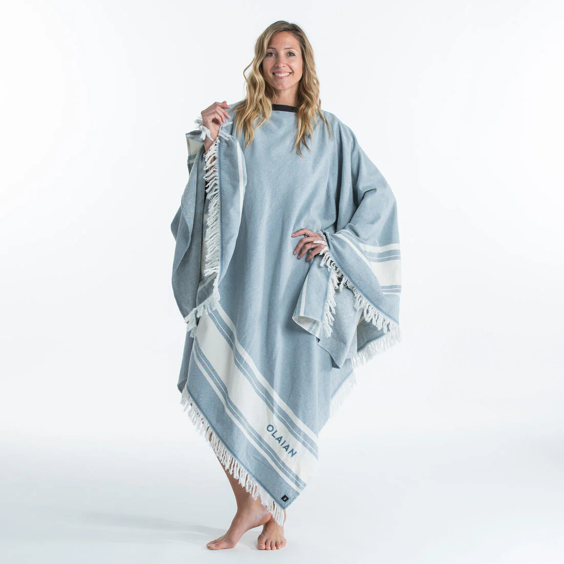 Toalla Playa-Poncho Gris-Azul 190 x 190 cm - Image 9