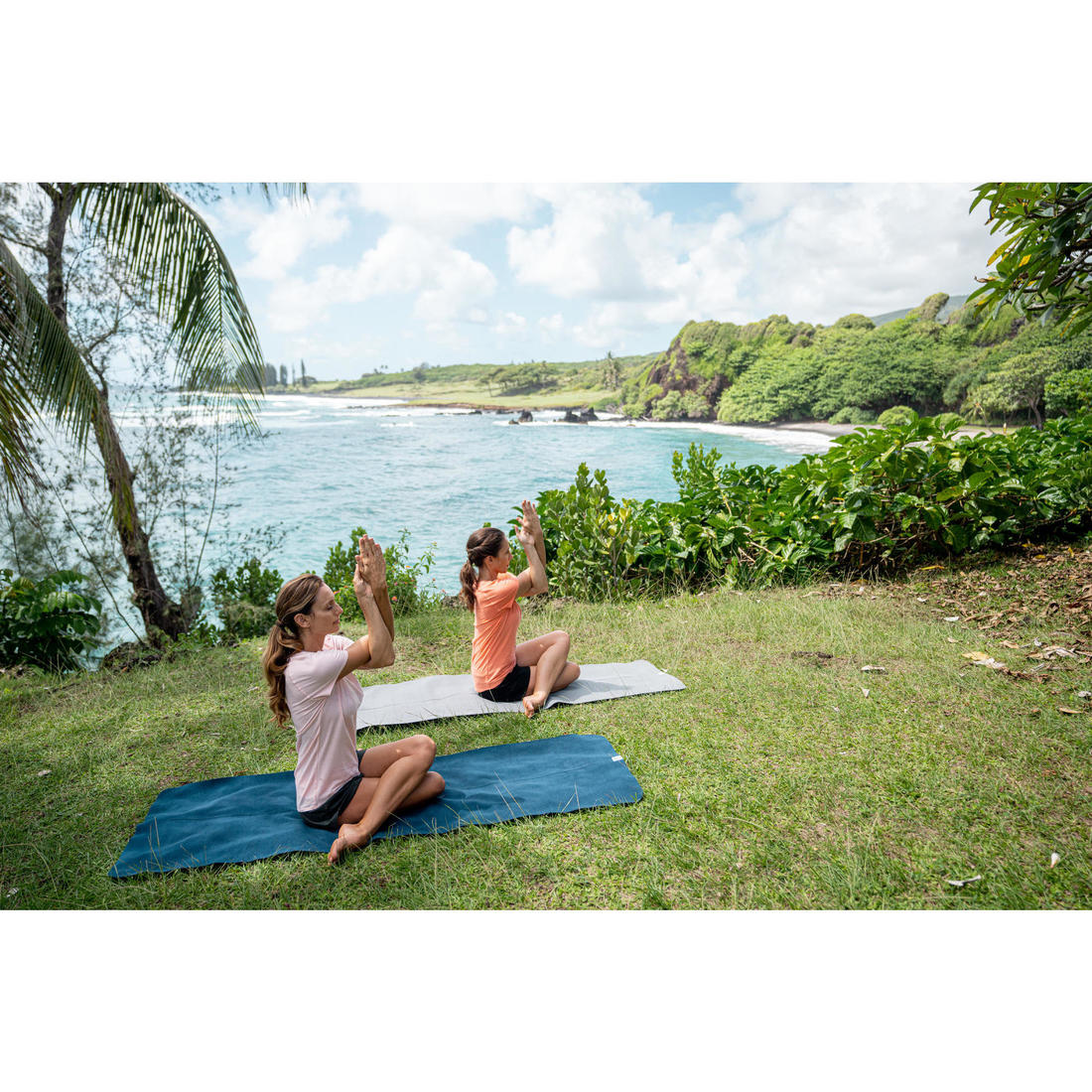 Toalla Yoga Gris Azul Antideslizante 183 cm x 61 cm x 1 mm - Image 9