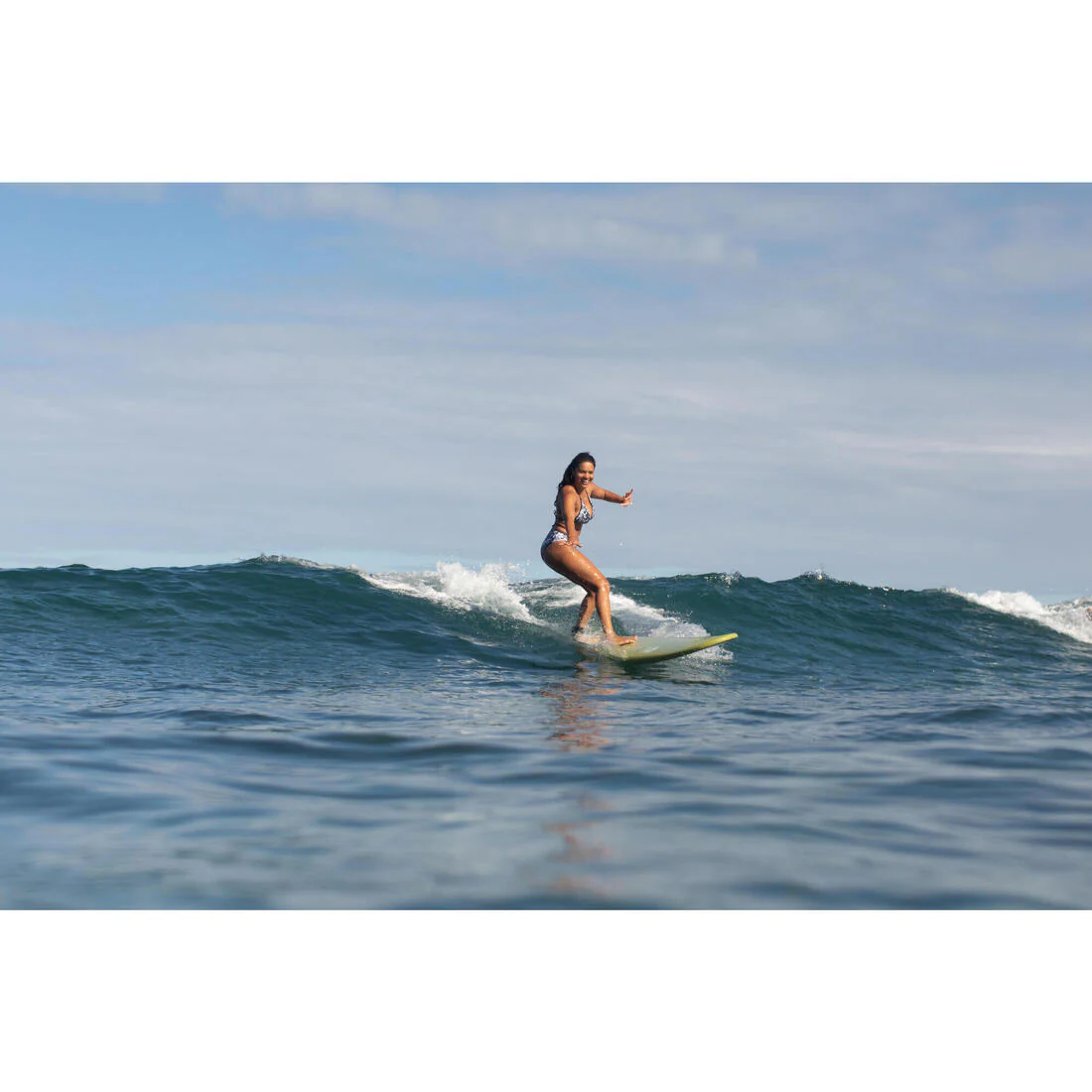 Top de bikini de surf de triángulos para mujer Mae Borneo - Image 42