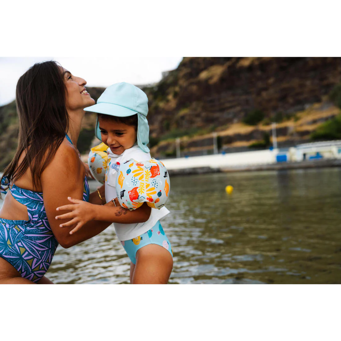 Traje de baño de natación azul con estampado de peces para bebé y niña - Image 6