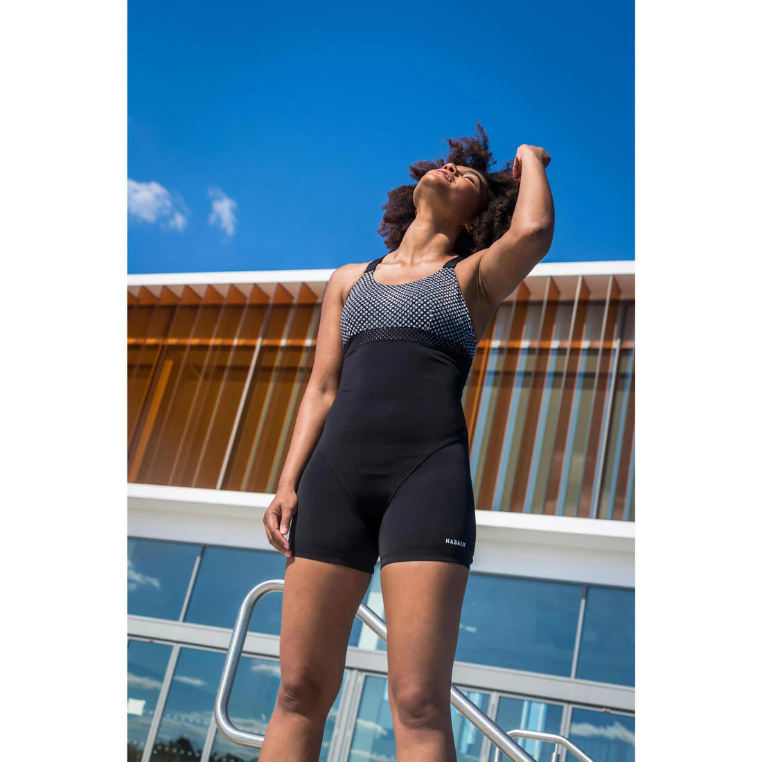 Traje de baño de natación tipo short negro con gris para mujer Elea - Image 9
