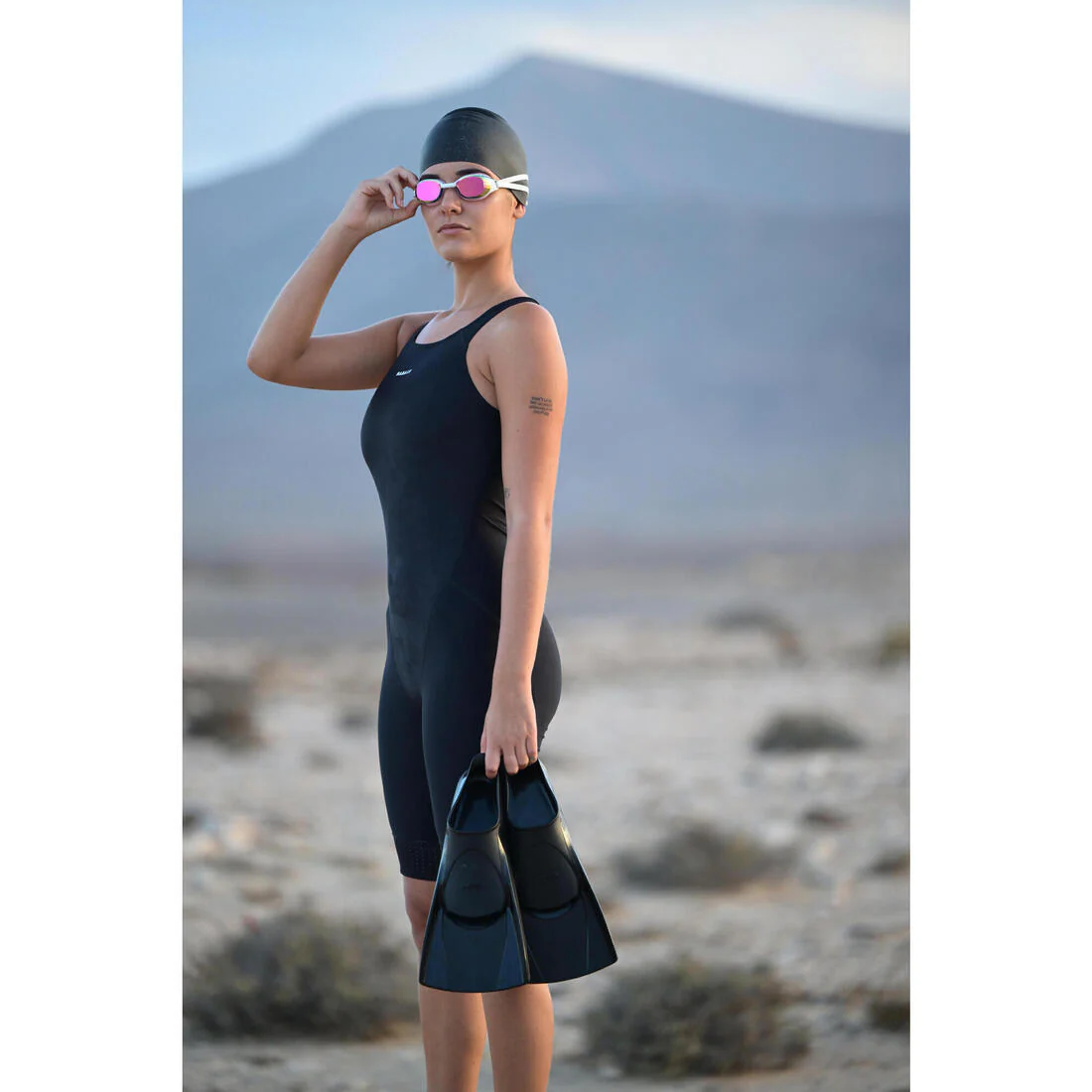 Traje de baño de natación tipo short negro para mujer Kamyleon Geol - Image 6