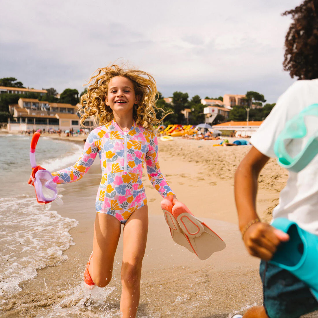 Traje de baño de surf anti-UV de manga larga blanco para niña Loulou Vahiné - Image 2